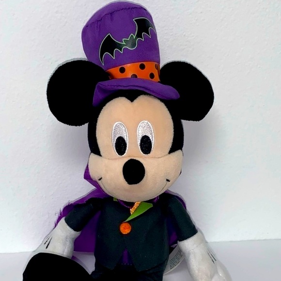EUC Disney Halloween Mickey Mouse Stuffed Plush Bat On Hat 12” purple cape - Picture 1 of 5